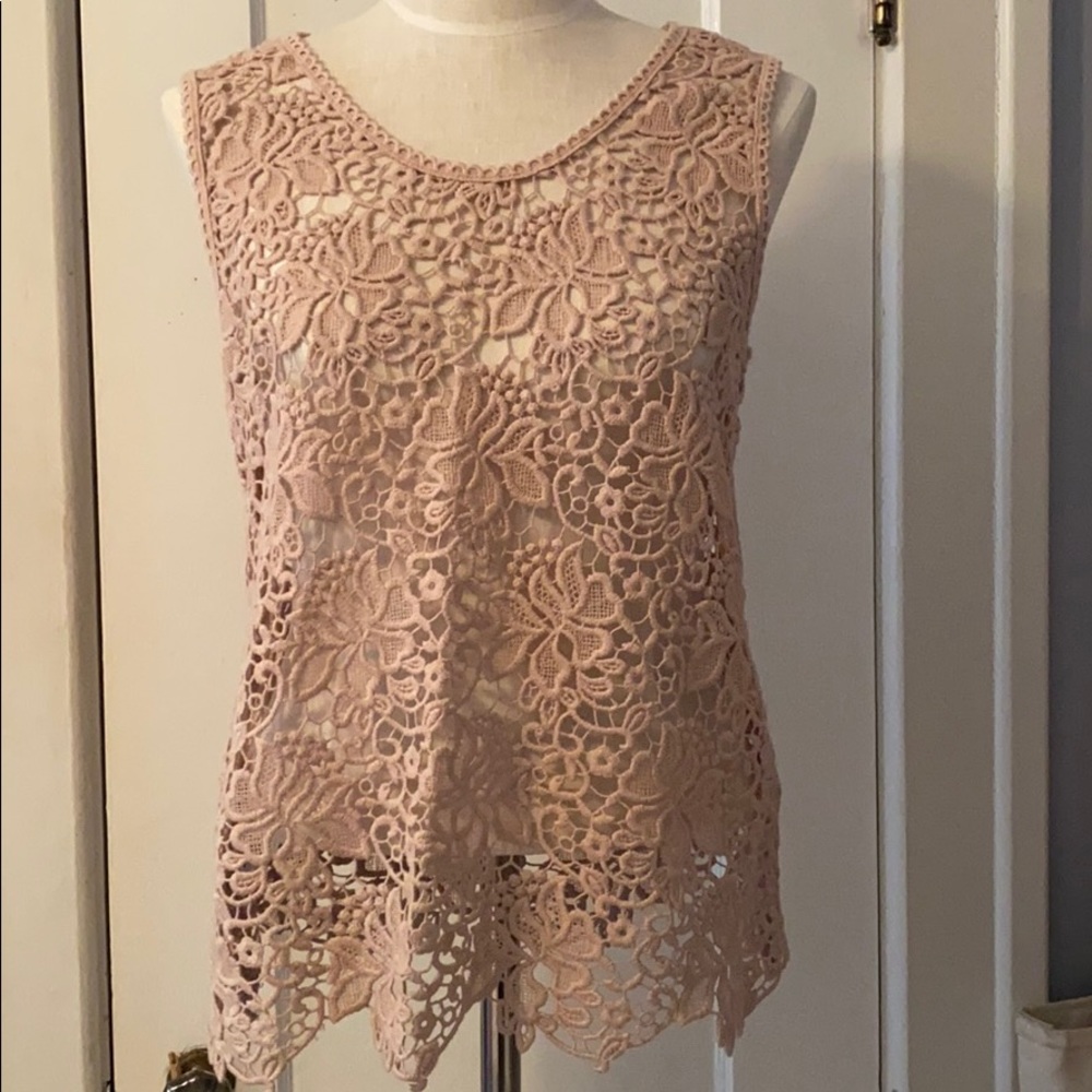 LOFT size medium sleeveless lace top light rose